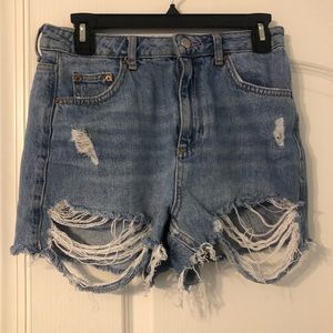 💋Topshop MOM Distressed Jean Shorts